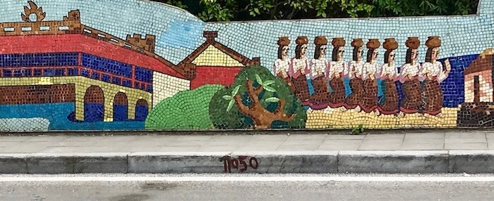 Hanoi Highlights the Best Street Art & Mosaics